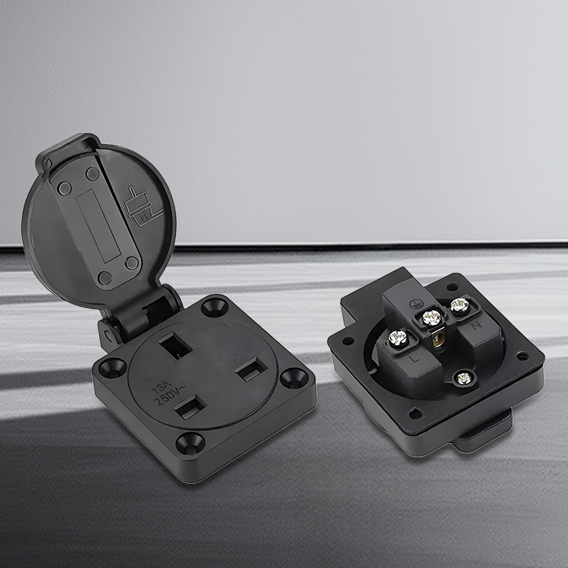 PHLTD British standard waterproof socket with protective cover