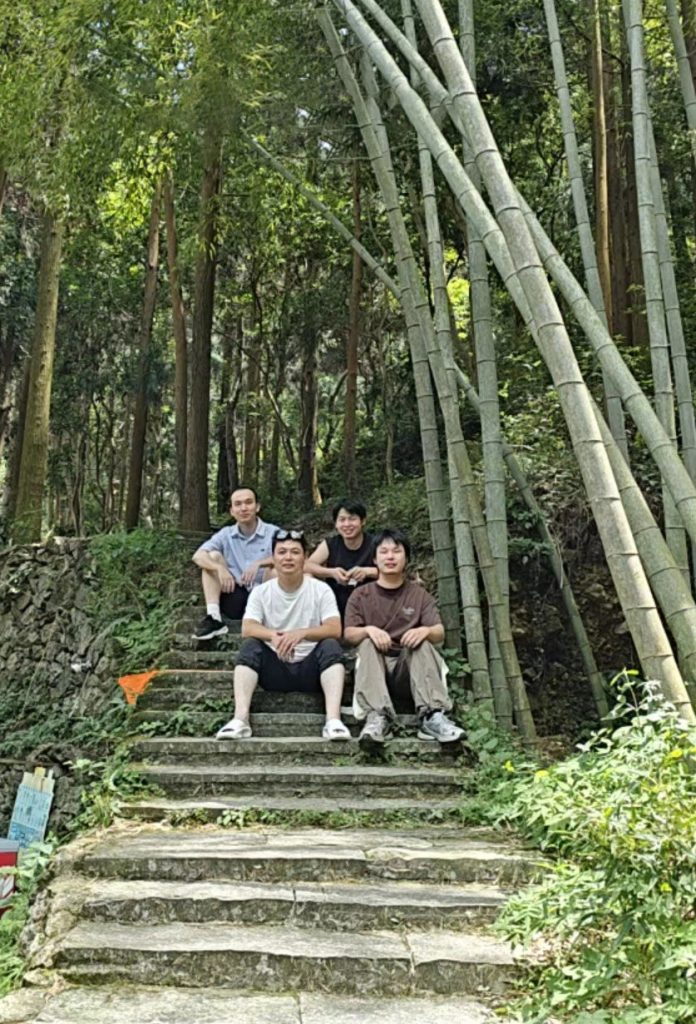2025.8.10PHLTD鹏汉销售部黄檀洞团建1